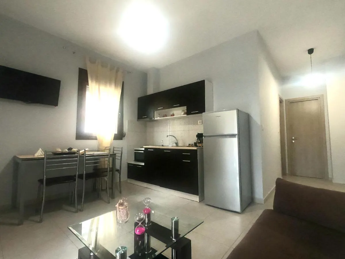 Magda Apartments Nea Roda