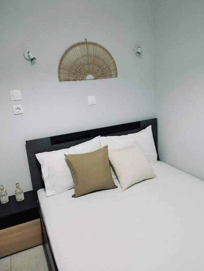 Magda Apartments Nea Roda