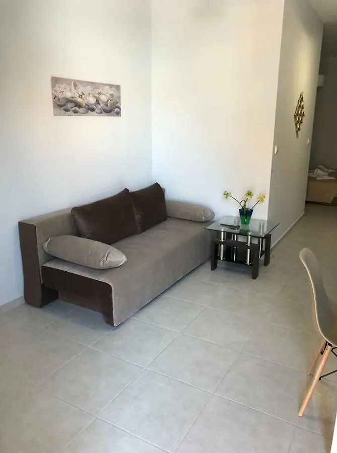 Magda Apartments Nea Roda